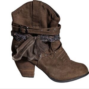 Dolce by Mojo Moxy Brown Cowboy Booties